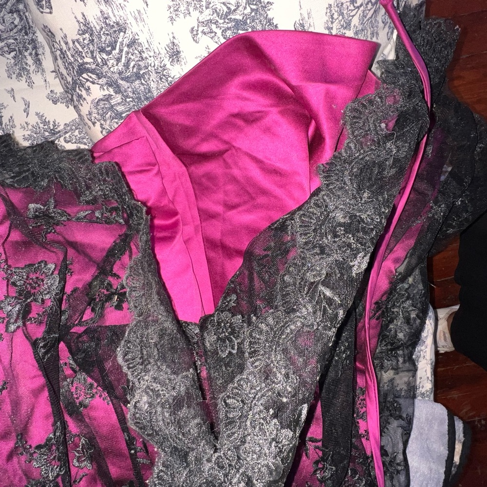 💎💕Strapless Fuchsia Jane Norman Gown 💕💎 - Picture 4 of 5